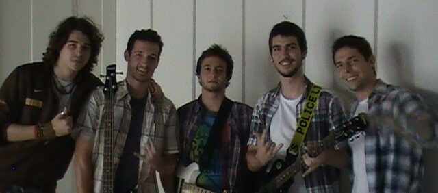 Toquei guitarra na terceira tourada mecanica